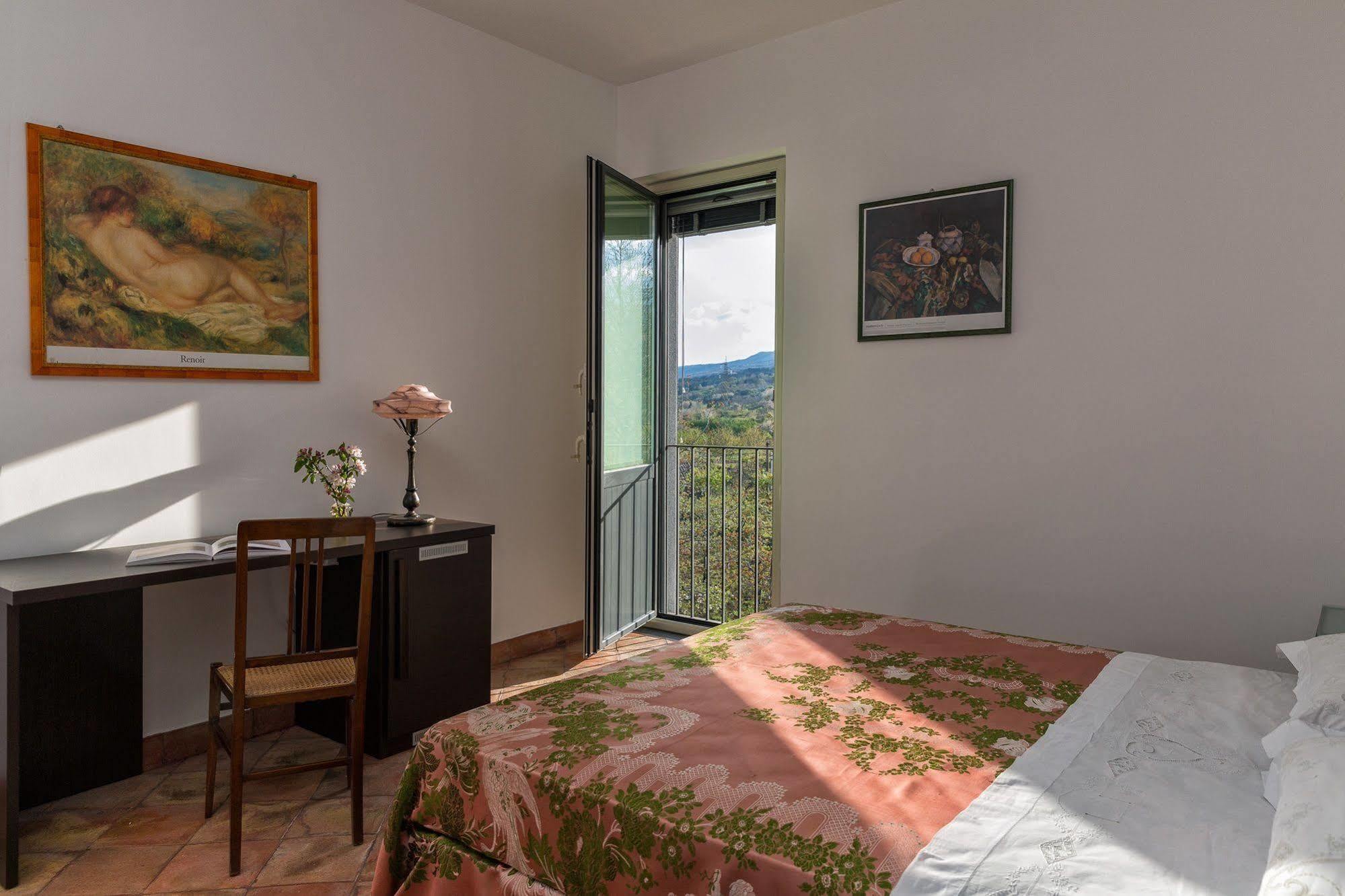 Nake Residenza Artistica Βίλα SantʼAlfio Εξωτερικό φωτογραφία