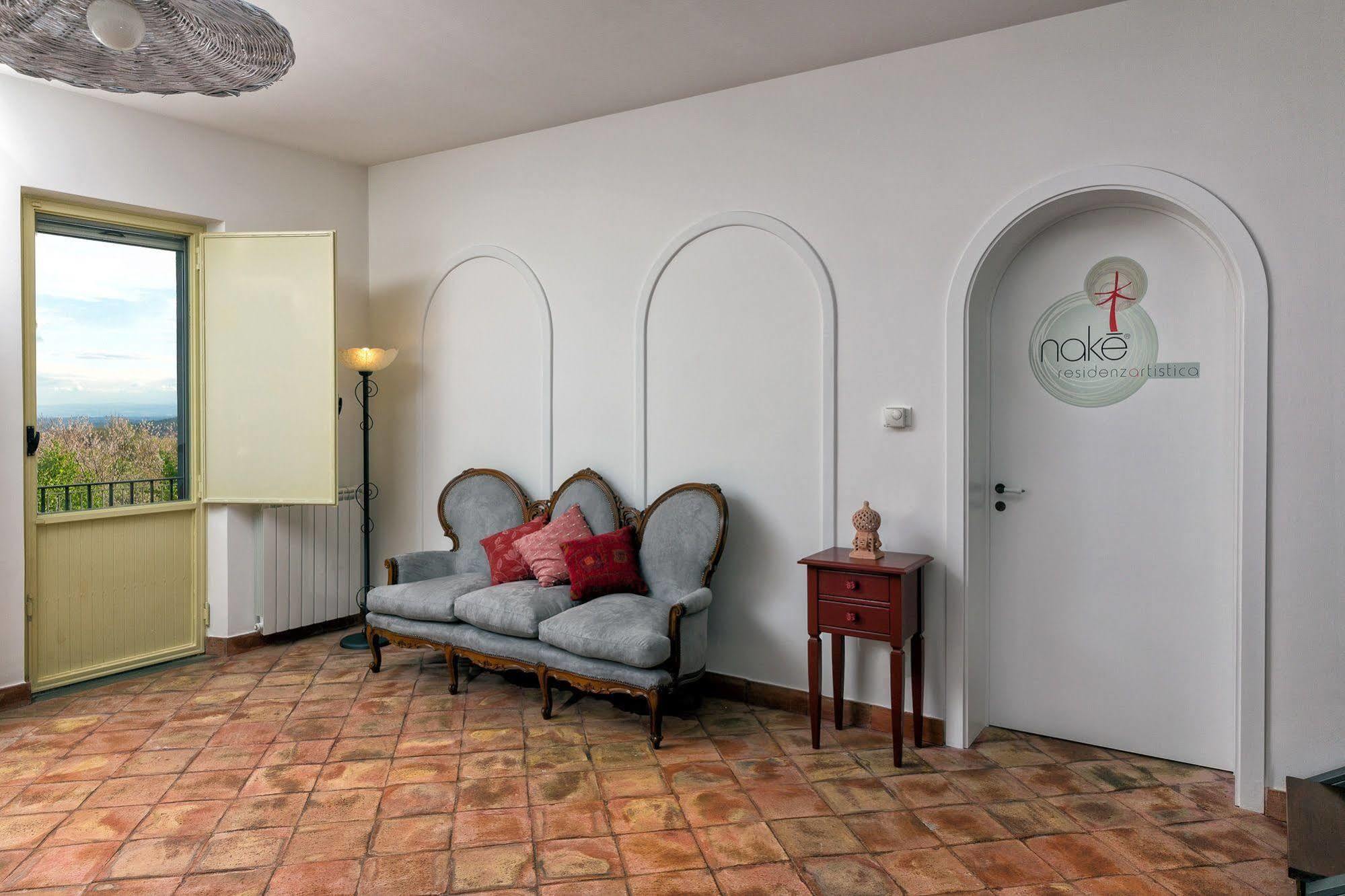 Nake Residenza Artistica Βίλα SantʼAlfio Εξωτερικό φωτογραφία
